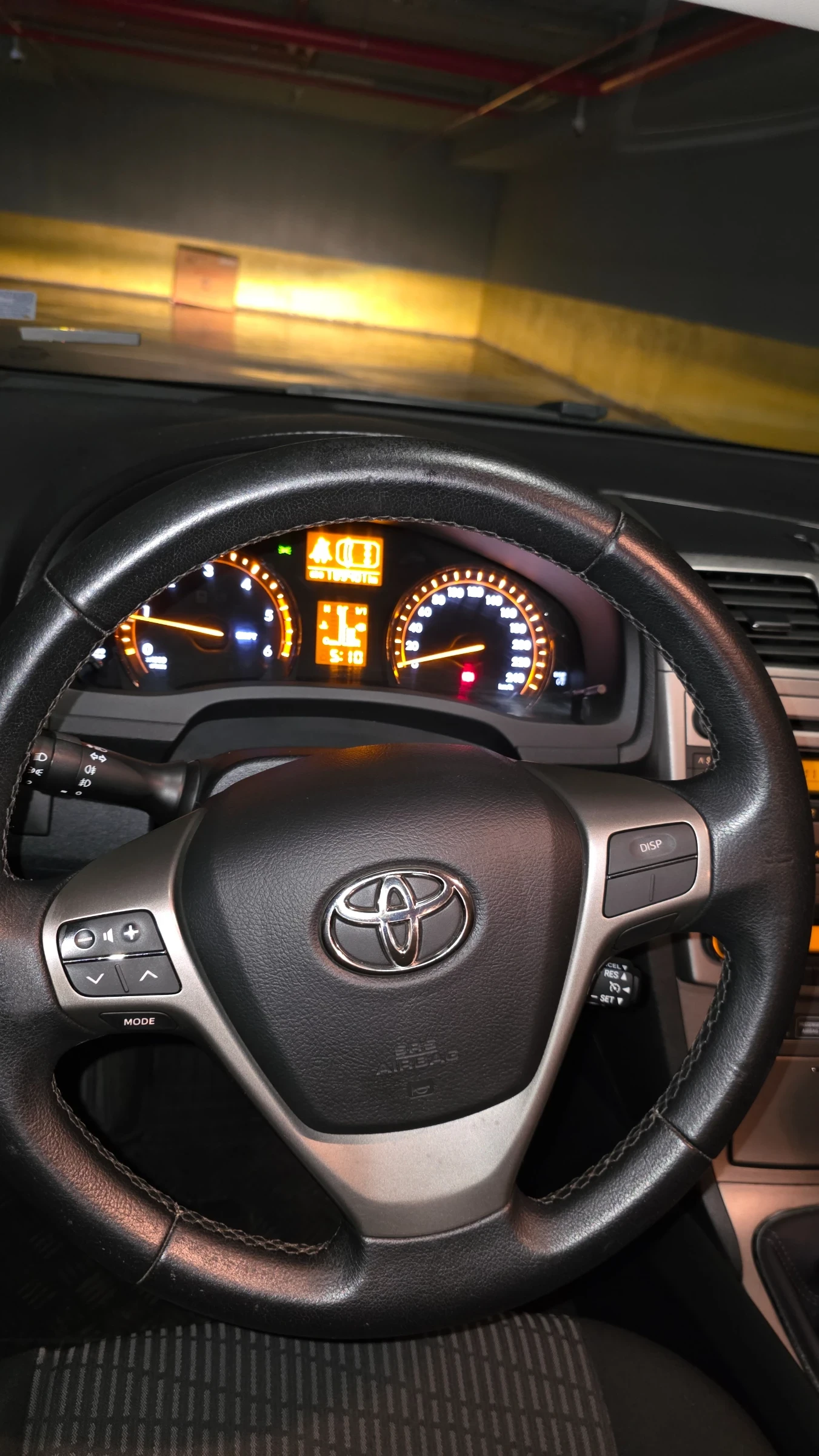 Toyota Avensis, снимка 4 - Автомобили и джипове - 55469716