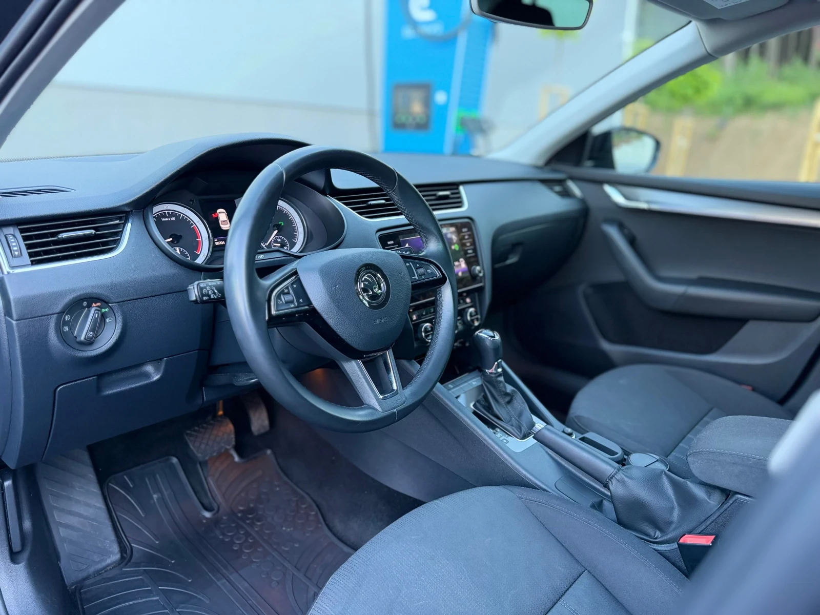 Skoda Octavia 1.5TFSi~150hp~DSG~FULL LED~ГАРАНЦИЯ~86000км!, снимка 9 - Автомобили и джипове - 55802381