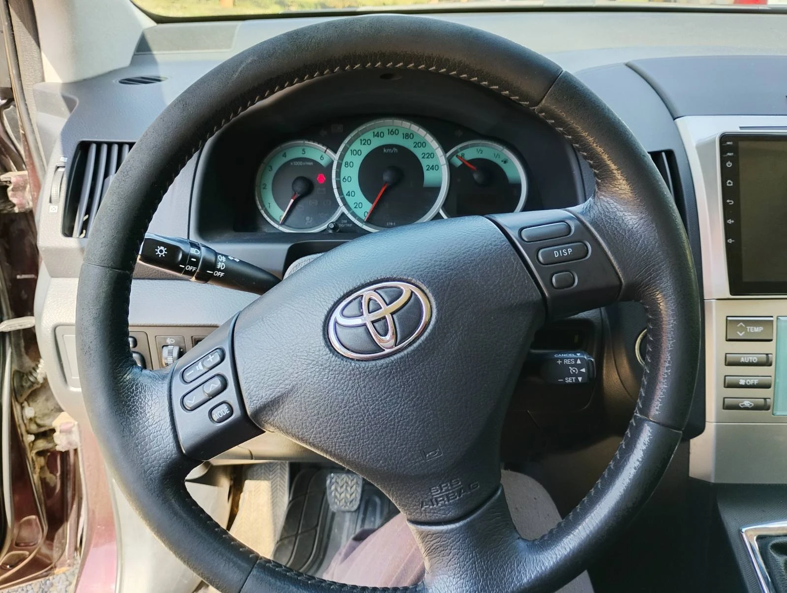 Toyota Corolla verso 2.0 D-4D, Клима, Внос, снимка 10 - Автомобили и джипове - 55838883