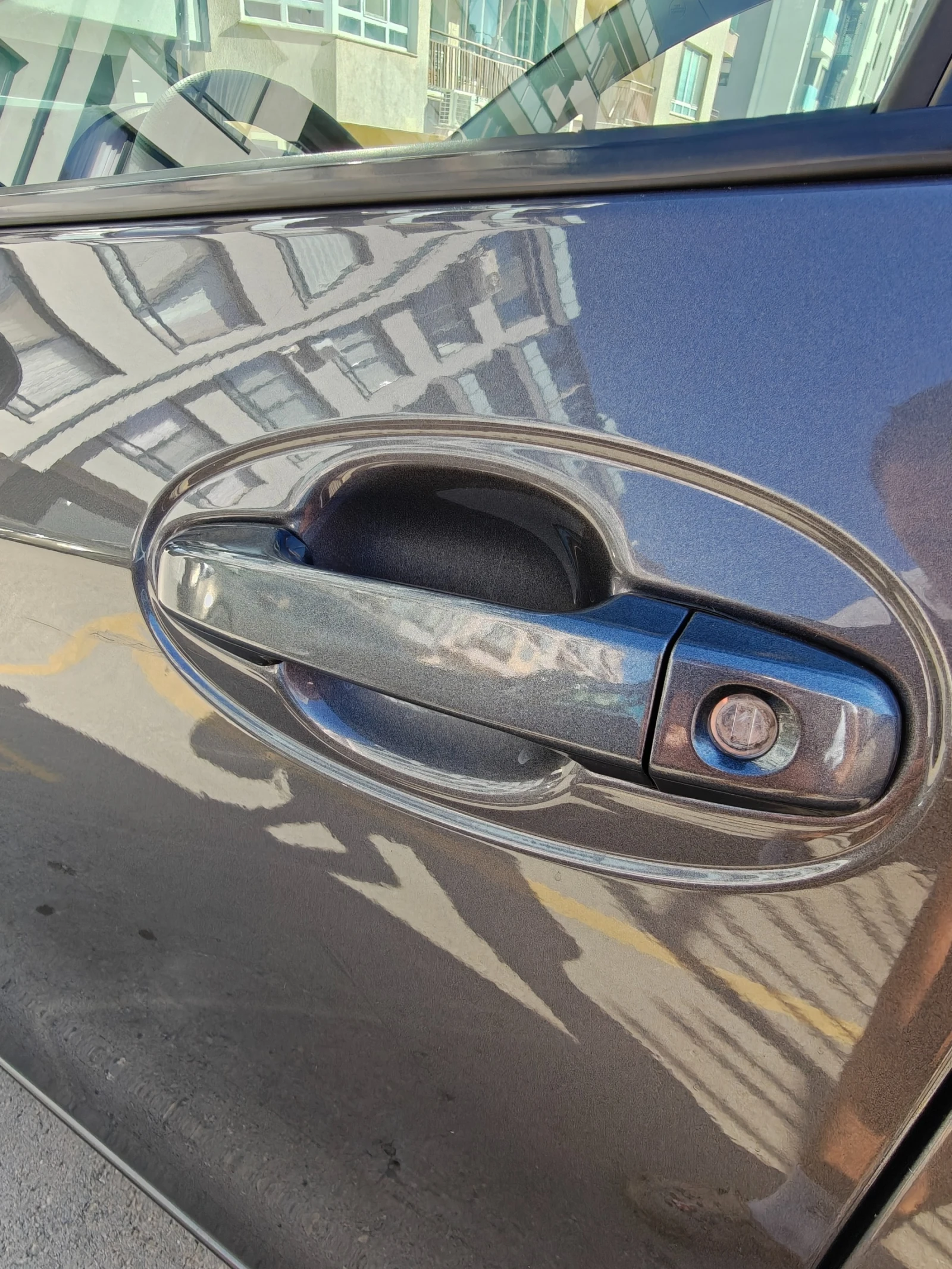 Toyota Yaris NAVI, снимка 13 - Автомобили и джипове - 56239545