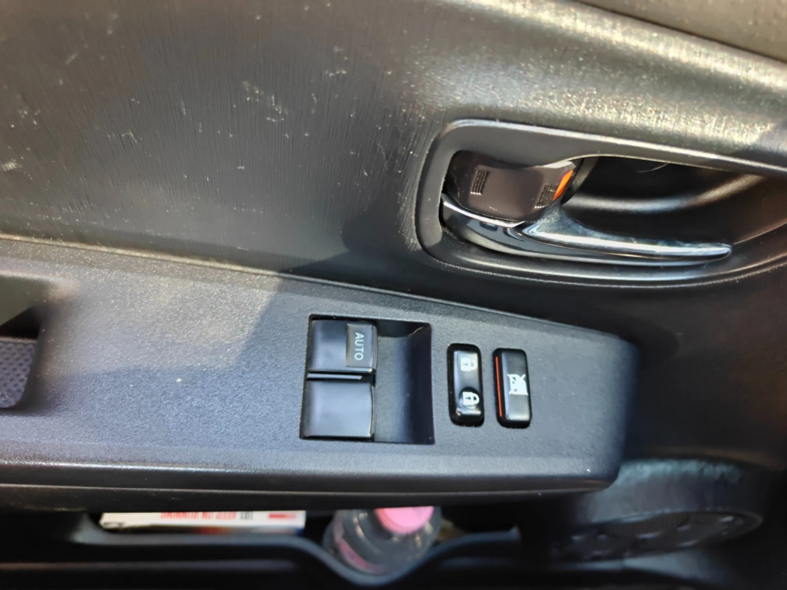 Toyota Yaris NAVI, снимка 8 - Автомобили и джипове - 56239545