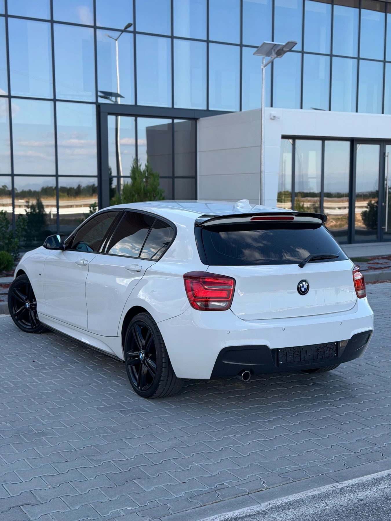 BMW 120 М-Performance 184к.с Сервизна история, снимка 4 - Автомобили и джипове - 56300095