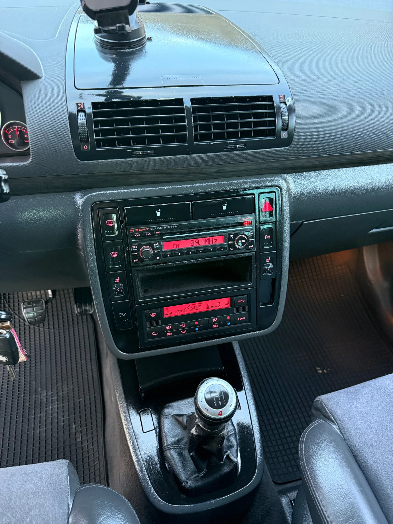 Seat Alhambra FACE ЛИЗИНГ 7 МЕСТА, снимка 9 - Автомобили и джипове - 56665734