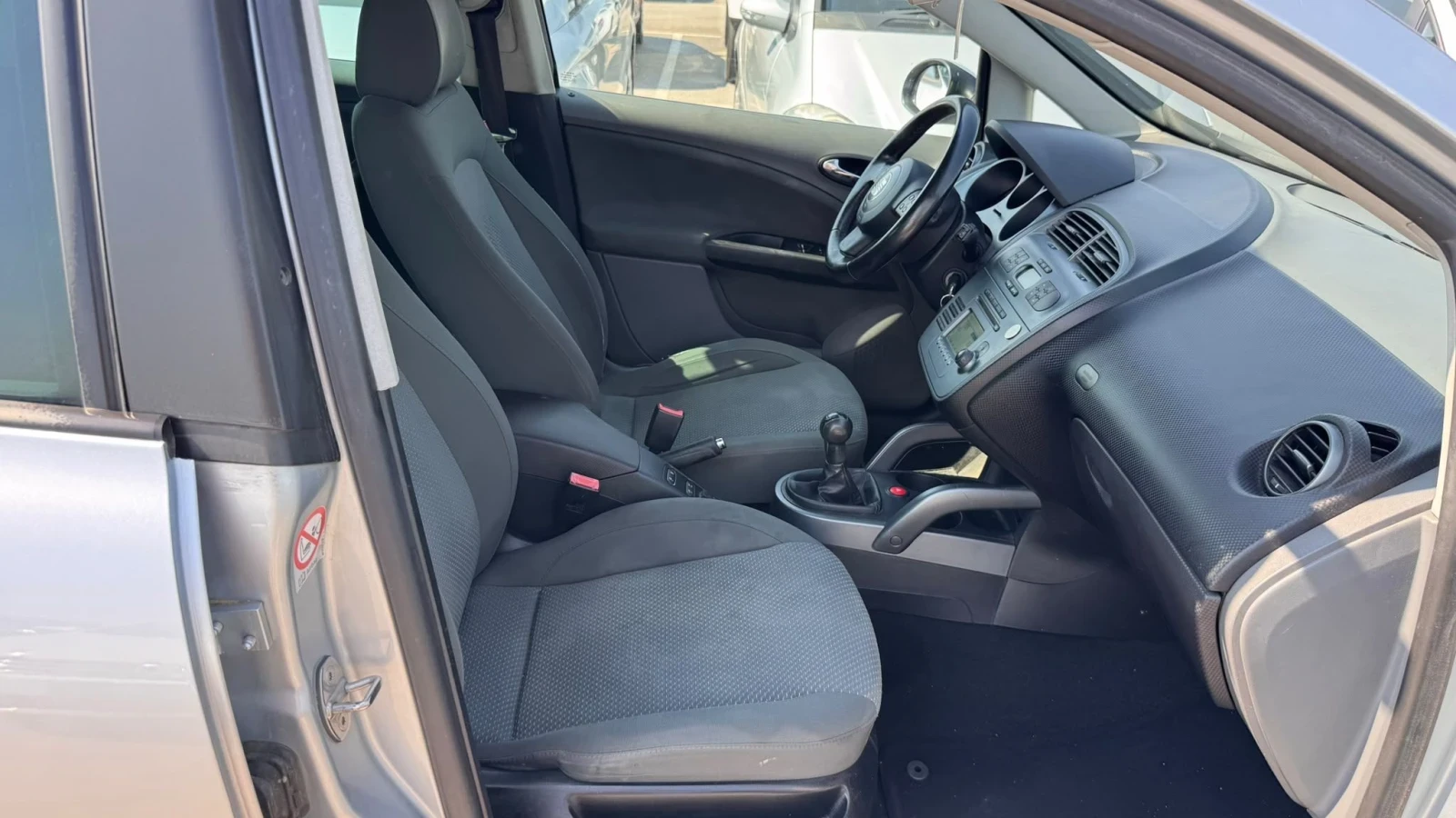 Seat Altea 1.9TDI, снимка 10 - Автомобили и джипове - 56702595