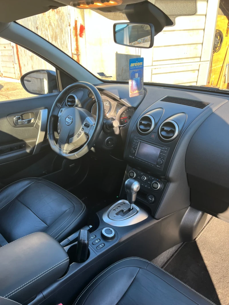 Nissan Qashqai, снимка 4 - Автомобили и джипове - 48101734