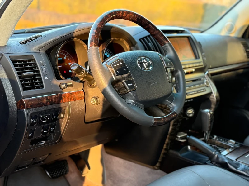 Toyota Land cruiser 4.5 V8, снимка 9 - Автомобили и джипове - 49111001