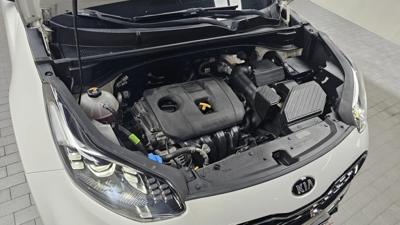 Kia Sportage 2.0 2WD SIGNATURE, снимка 6 - Автомобили и джипове - 52463656