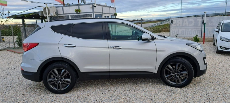 Hyundai Santa fe 2.2 CRDI 4x4 Avtomat 6+ 1 Места Premium, снимка 8 - Автомобили и джипове - 52596307