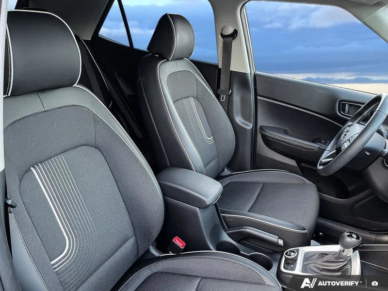 Hyundai Venue Ultimate* АвтоКредит* (ЦЕНА ДО БГ), снимка 12 - Автомобили и джипове - 53263036