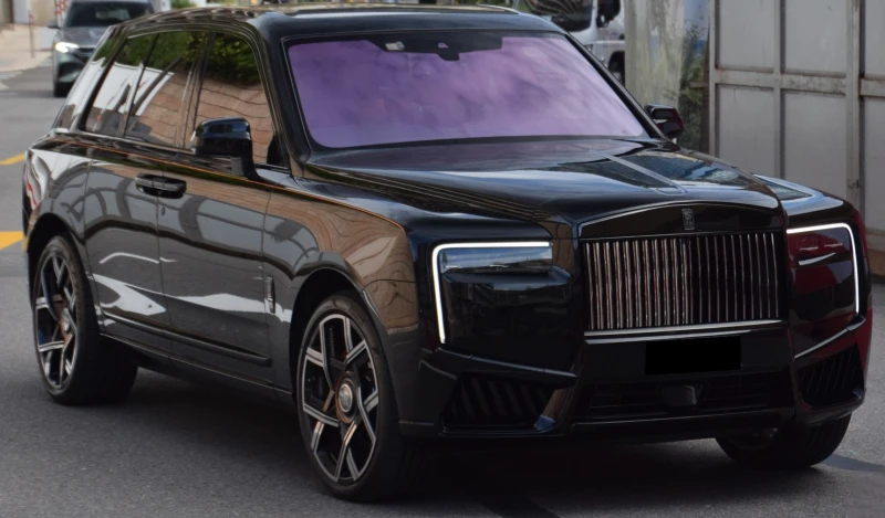Rolls-Royce Cullinan Black Badge - 1386837 лв. - 97568340 1