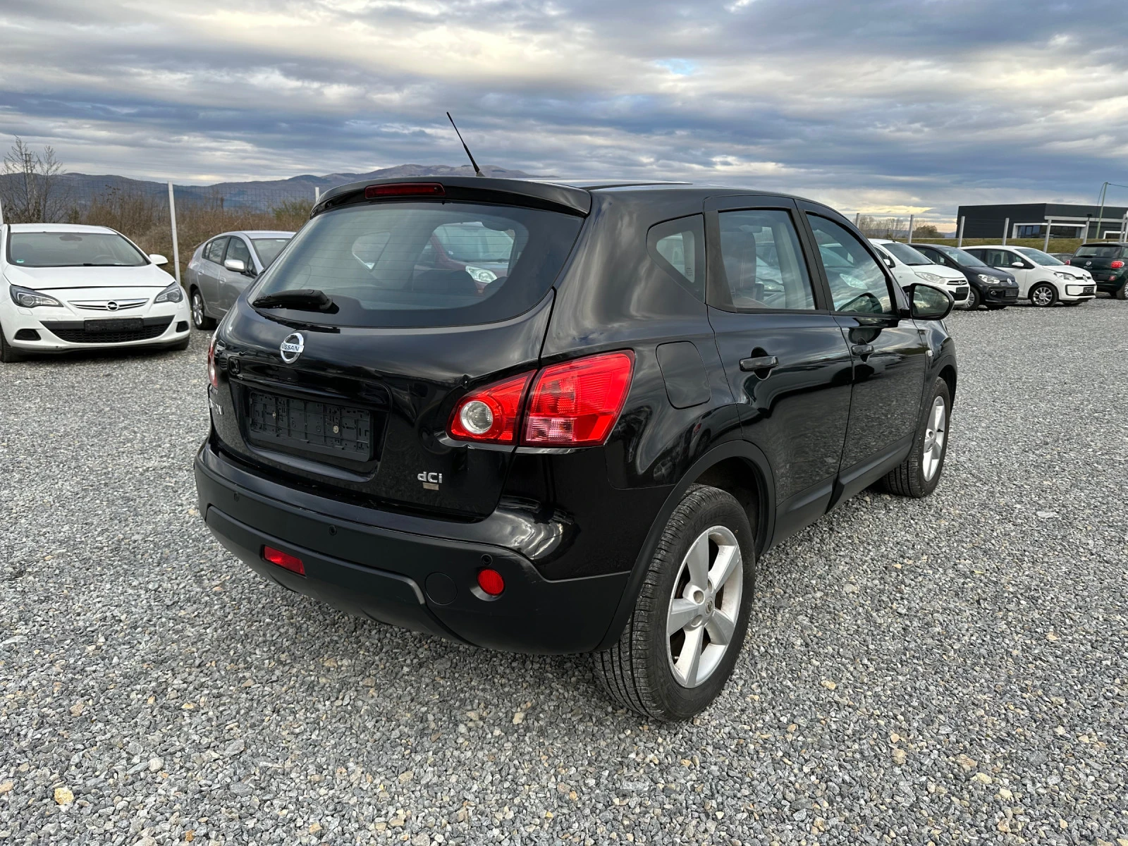 Nissan Qashqai 2.0dci - изображение 4