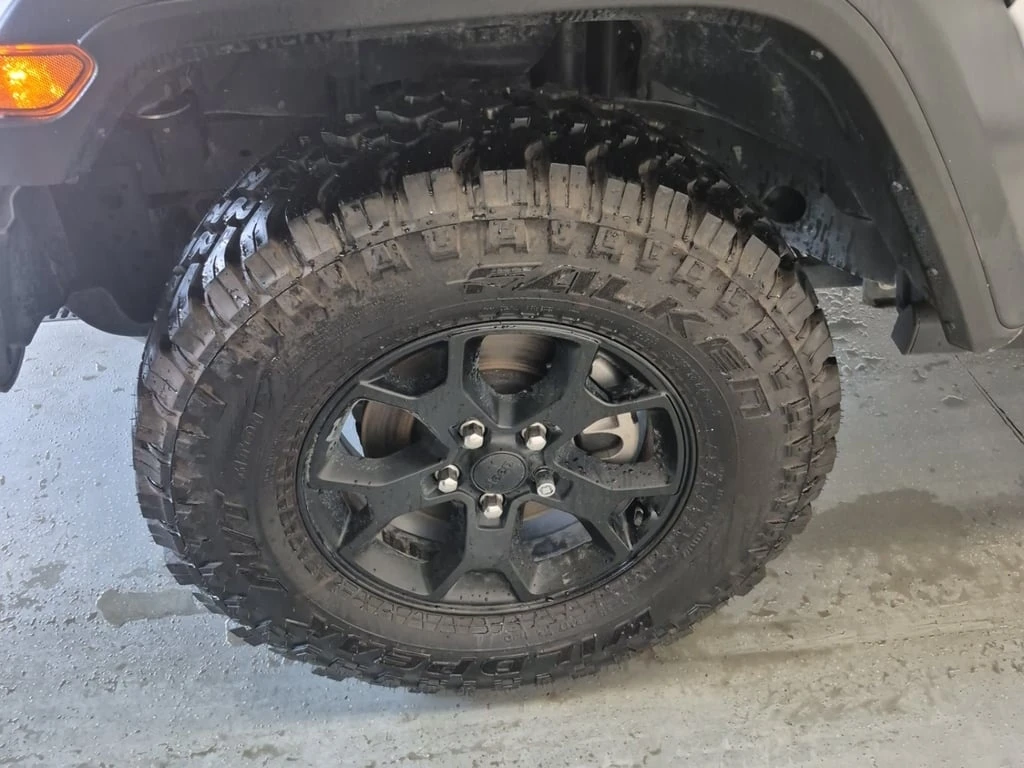 Jeep Wrangler  - изображение 6