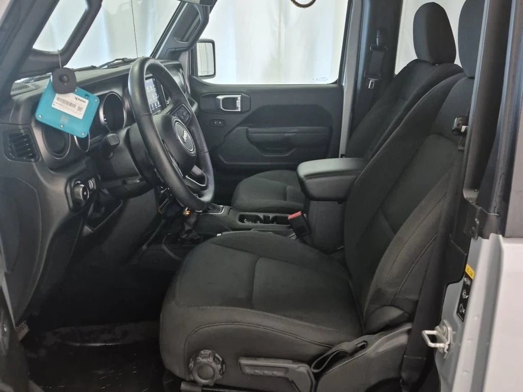 Jeep Wrangler  - изображение 5