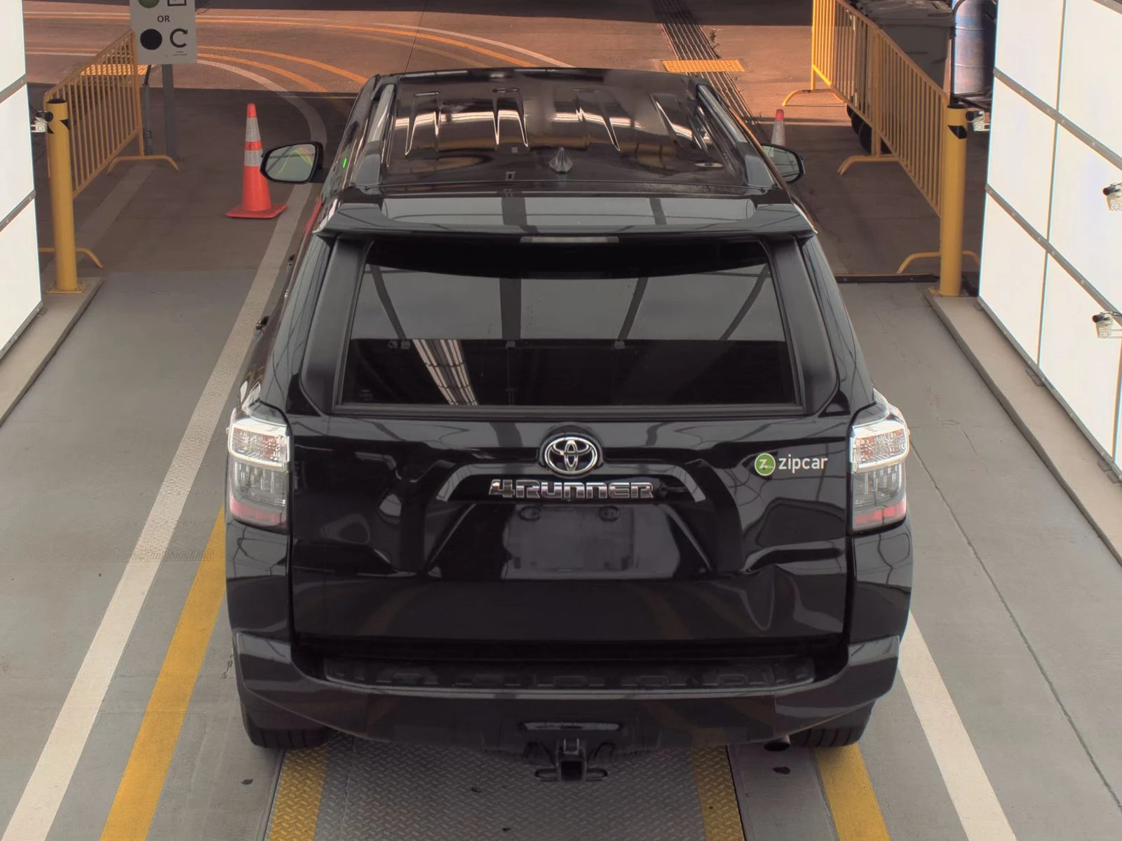 Toyota 4runner SR5 - изображение 5