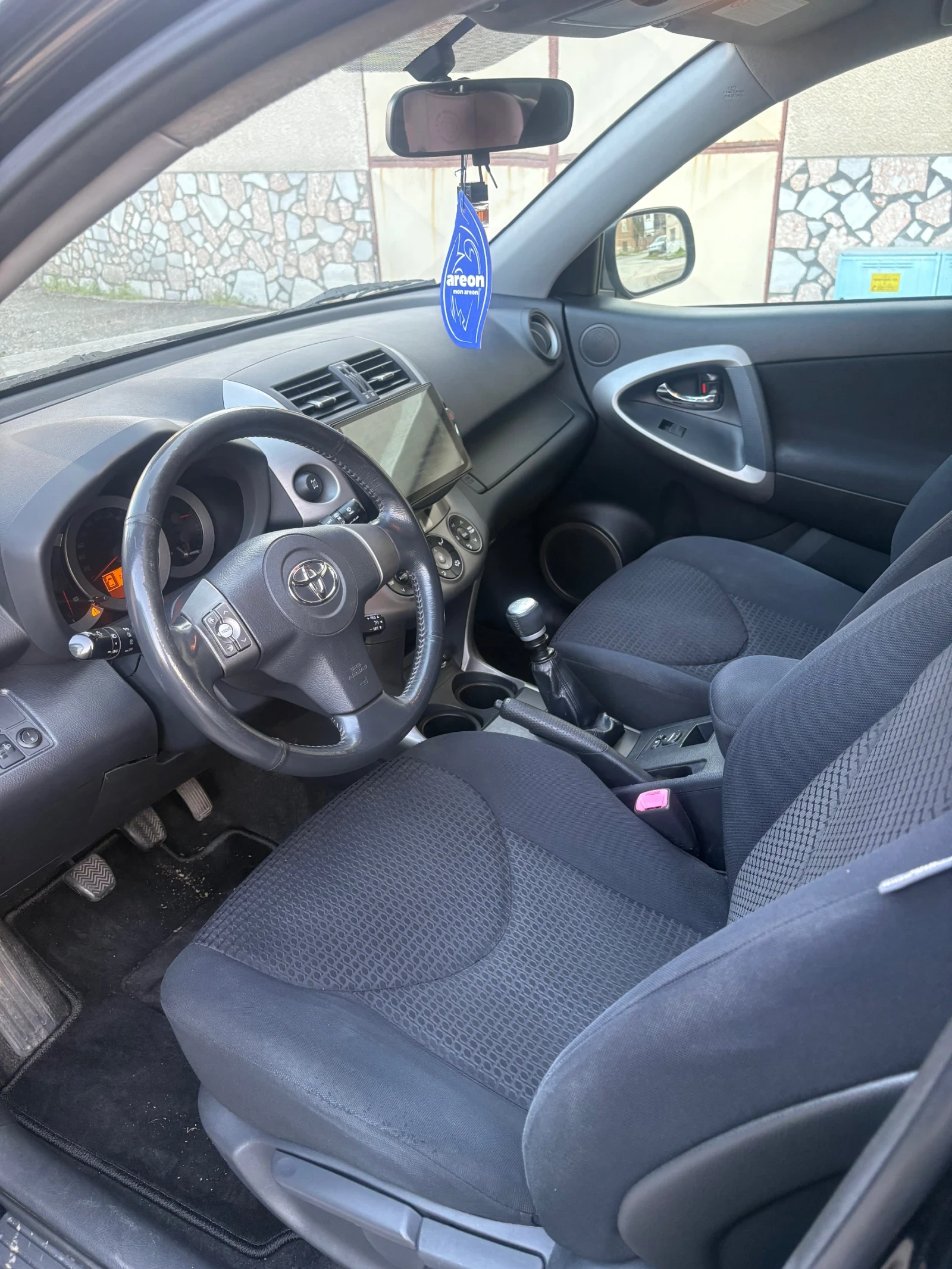 Toyota Rav4 2.2, снимка 7 - Автомобили и джипове - 53757327