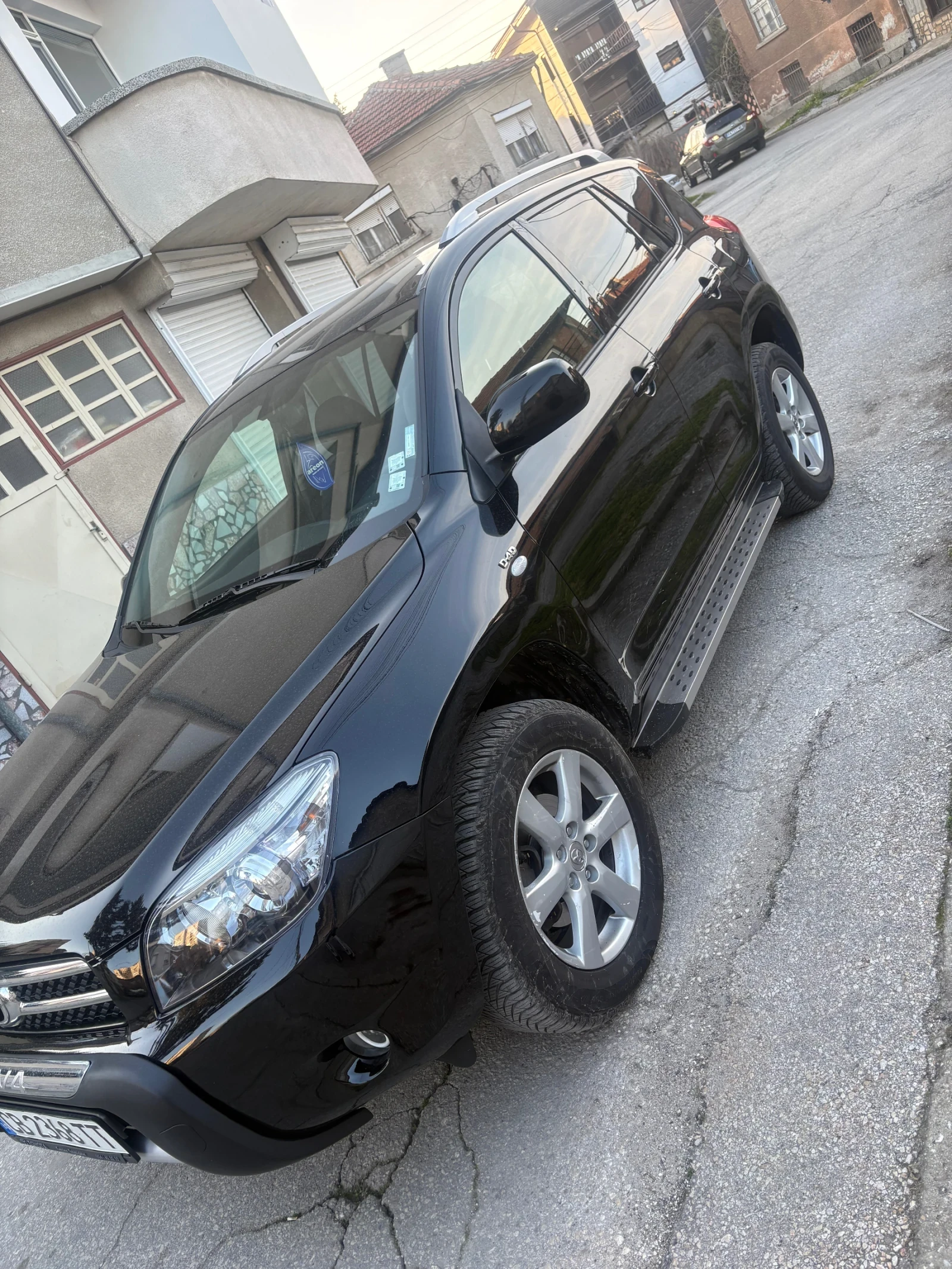 Toyota Rav4 2.2, снимка 4 - Автомобили и джипове - 53757327