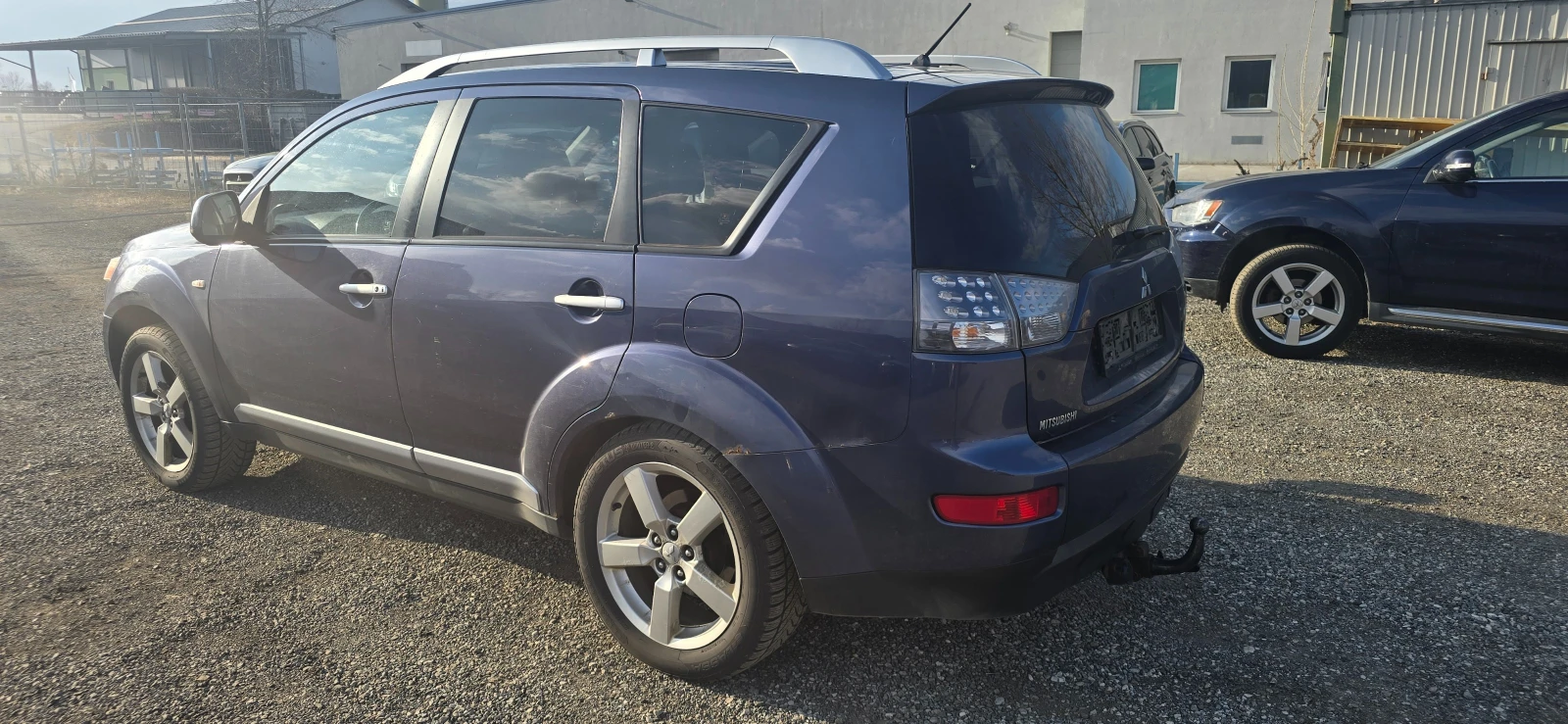 Mitsubishi Outlander 2.0D 140кс 7места, снимка 6 - Автомобили и джипове - 54094415