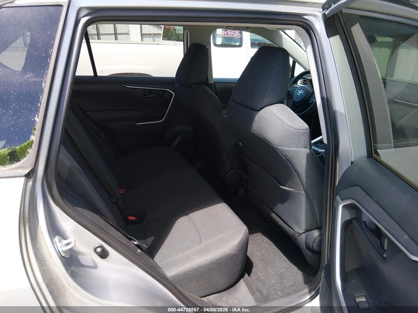 Toyota Rav4 2.5l Le, снимка 8 - Автомобили и джипове - 54307710