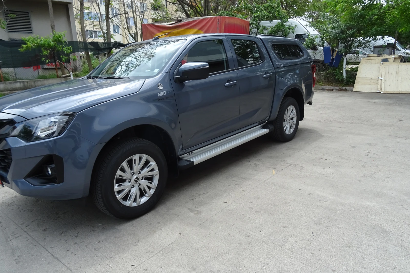 Isuzu D-max, снимка 2 - Автомобили и джипове - 54581138