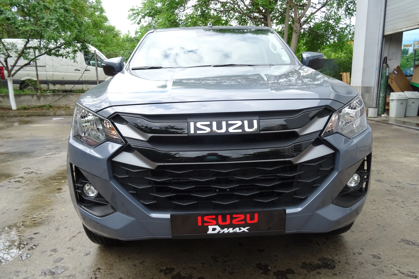 Isuzu D-max