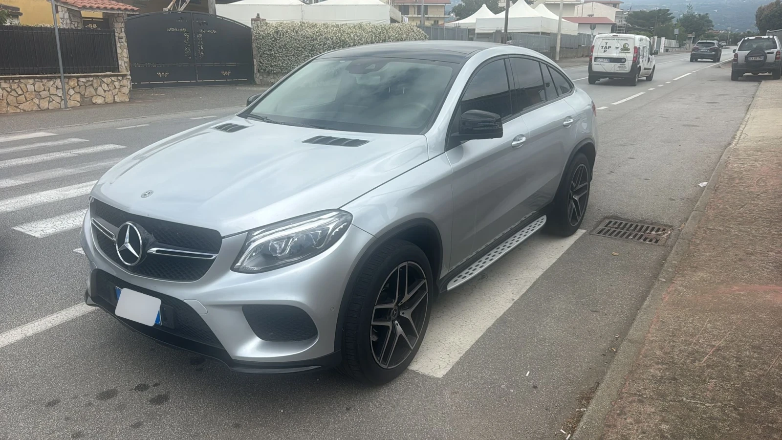 Mercedes-Benz GLE 350, снимка 3 - Автомобили и джипове - 54988097