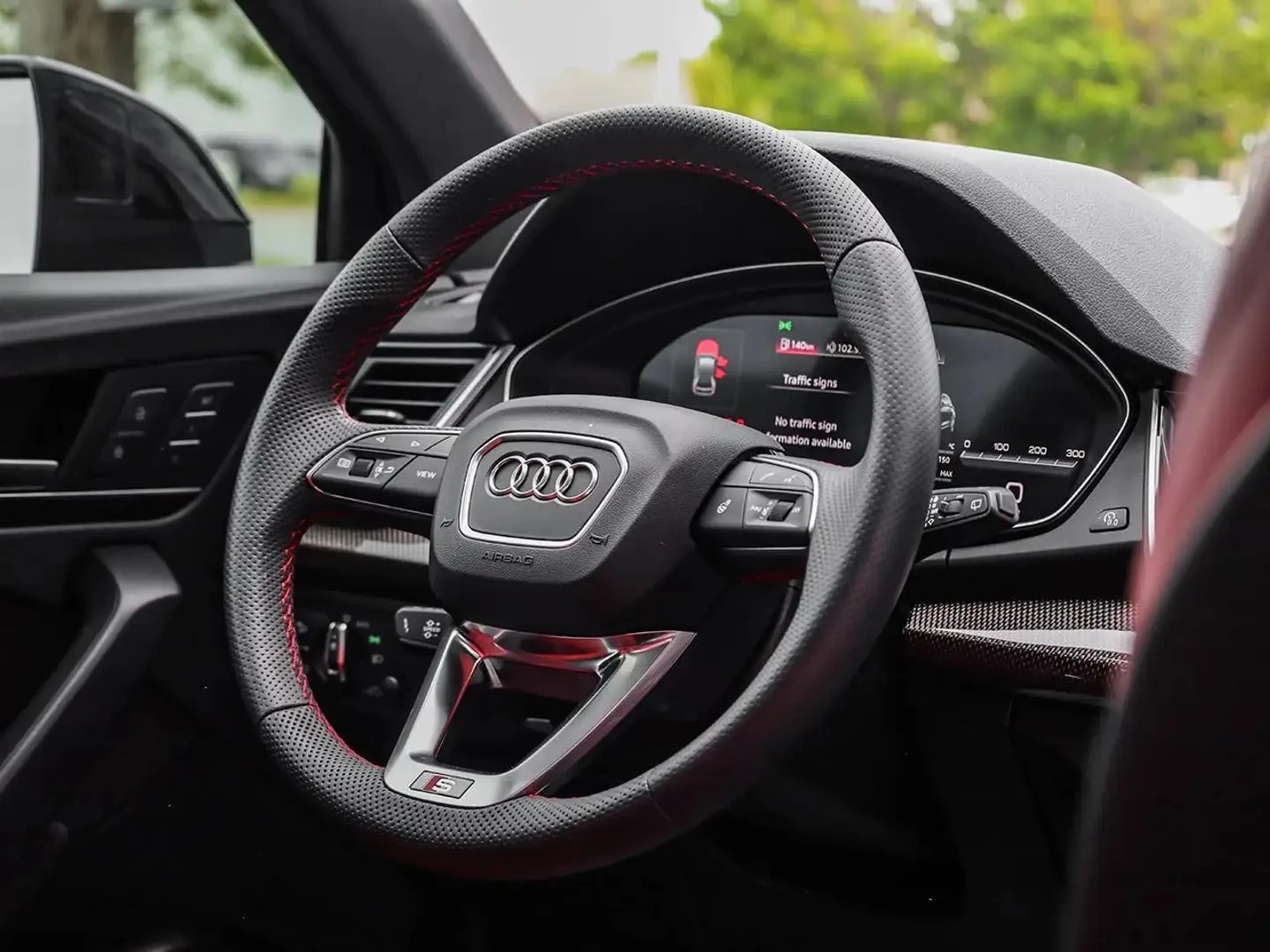 Audi SQ5 TECHNIK COMPETITION ЦЕНА ДО БЪЛГАРИЯ АВТОКРЕДИТ, снимка 13 - Автомобили и джипове - 55147058