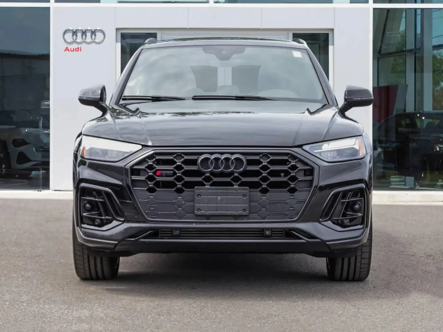 Audi SQ5 TECHNIK COMPETITION ЦЕНА ДО БЪЛГАРИЯ АВТОКРЕДИТ, снимка 2 - Автомобили и джипове - 55147058