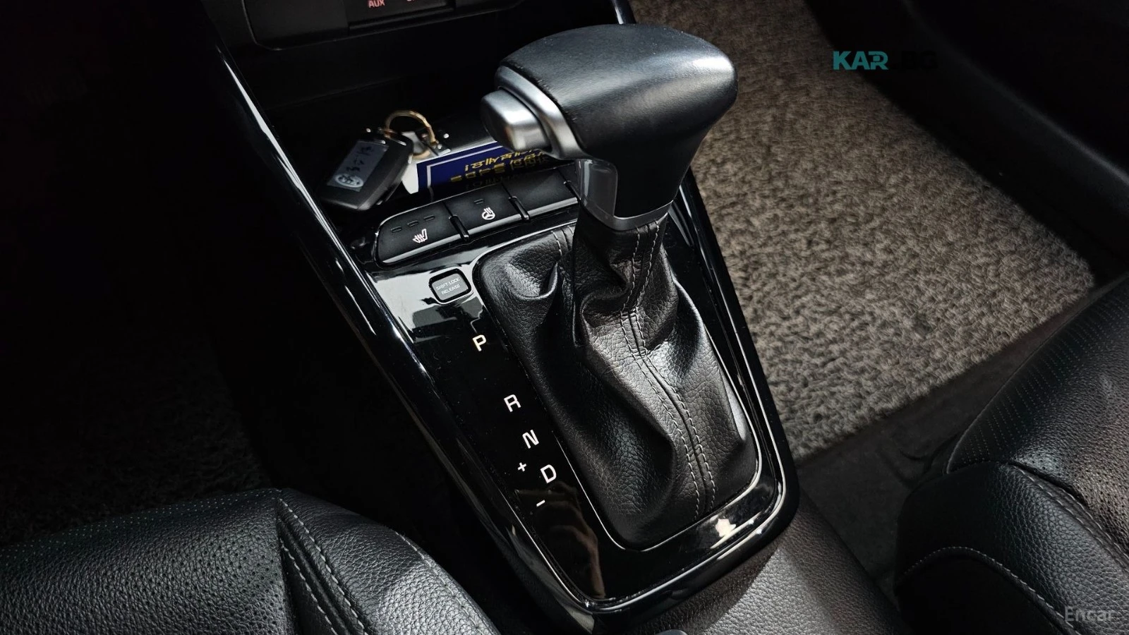 Kia Stonic * 1.6d* КОЖА* ПОДГРЕВ* КАМЕРА* NAVI* LED* , снимка 8 - Автомобили и джипове - 55264462