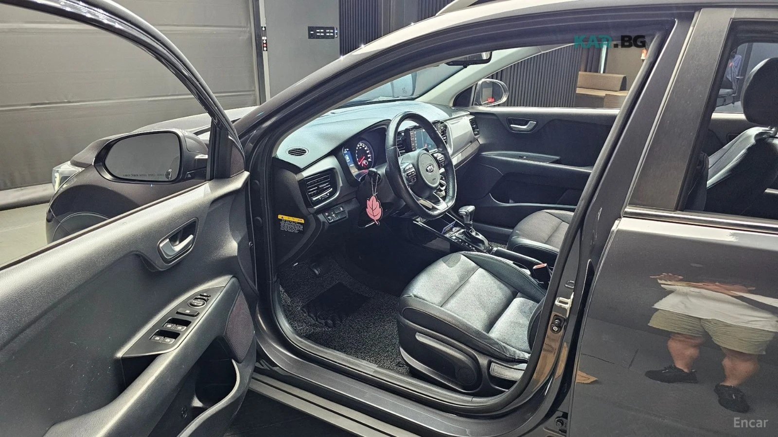 Kia Stonic * 1.6d* КОЖА* ПОДГРЕВ* КАМЕРА* NAVI* LED* , снимка 10 - Автомобили и джипове - 55264462