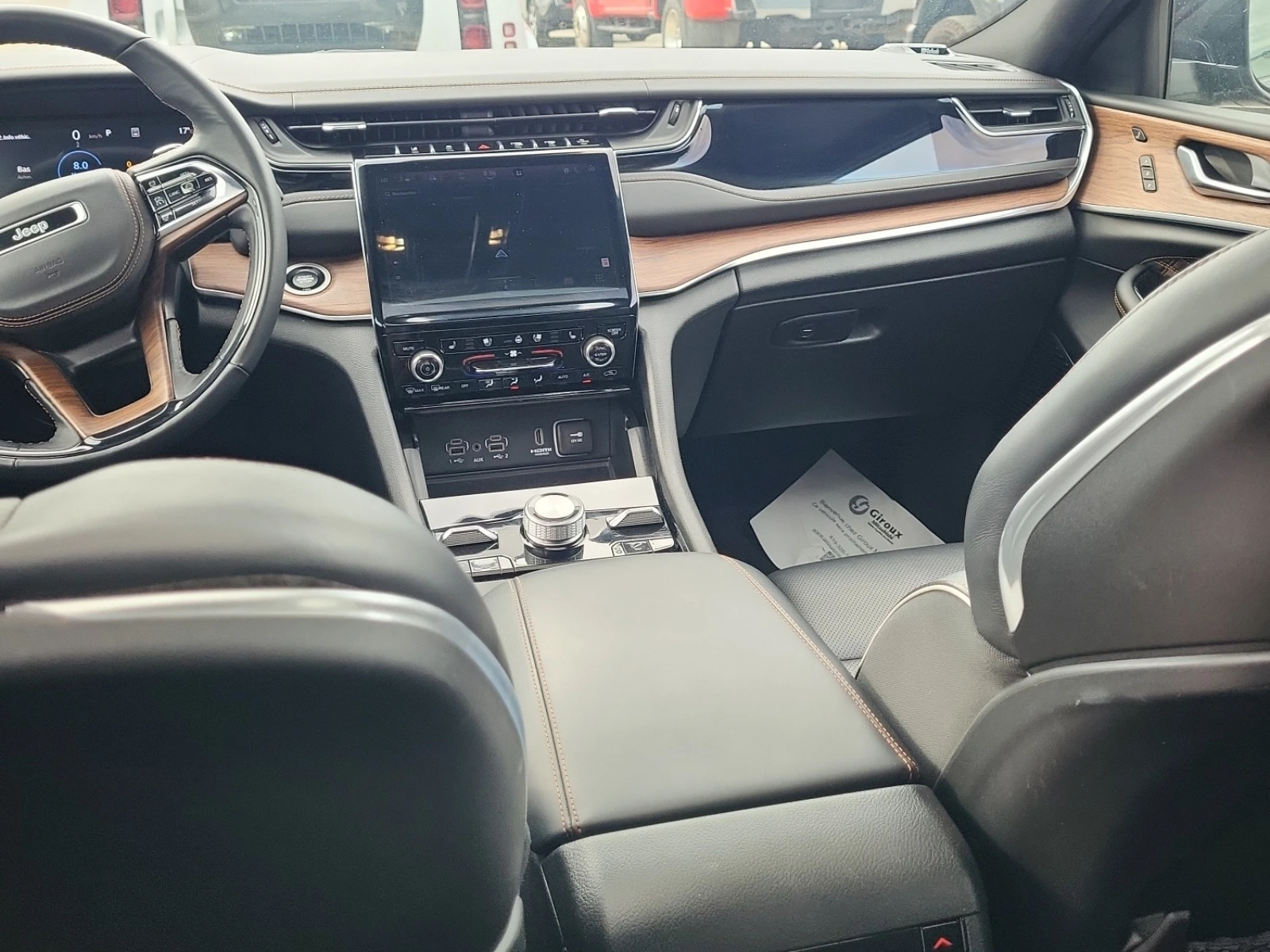 Jeep Grand cherokee SUMMIT 5.7 * 4WD * CARFAX * , снимка 6 - Автомобили и джипове - 55426135