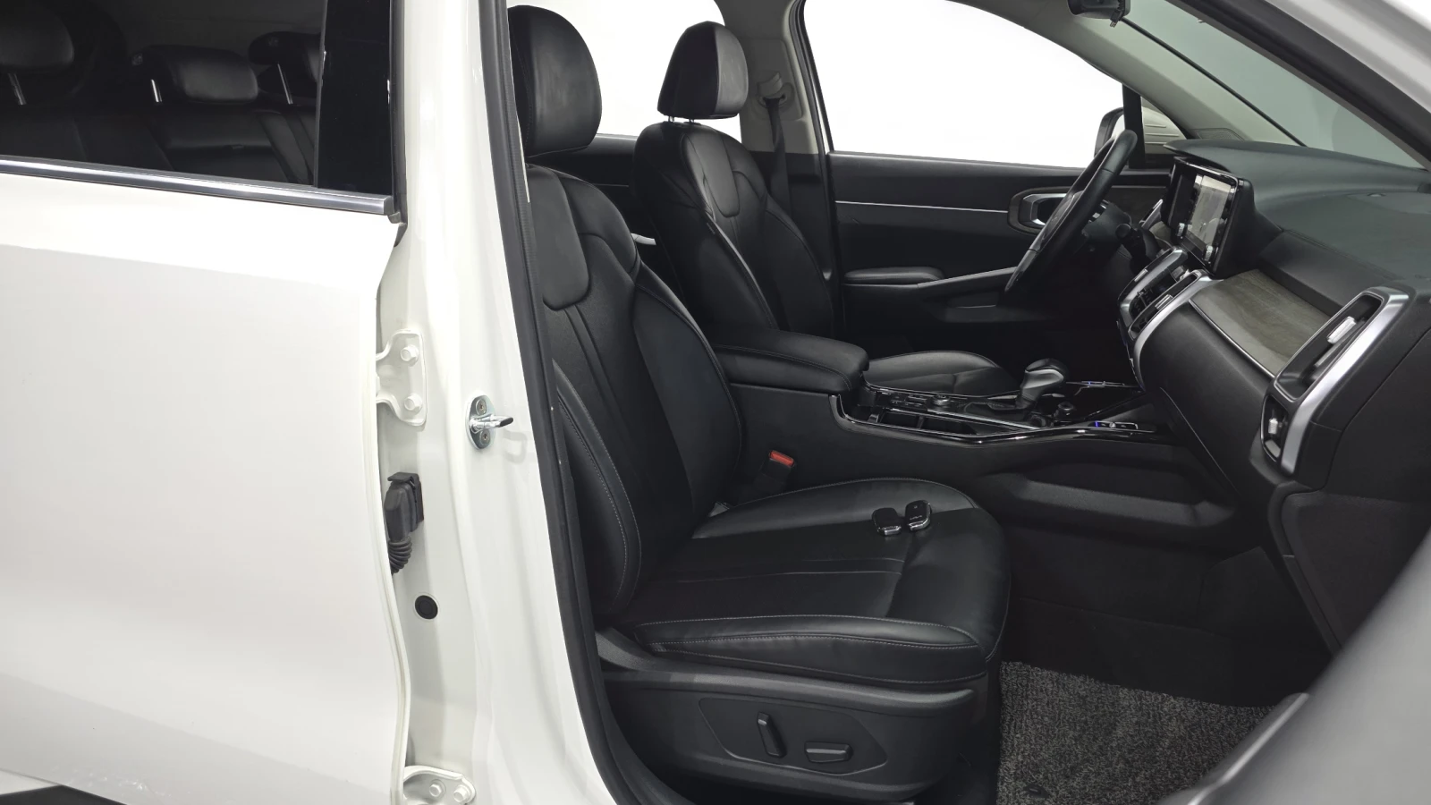 Kia Sorento 2.2 Diesel 2WD Prestige autogeorge.com, снимка 14 - Автомобили и джипове - 55708714