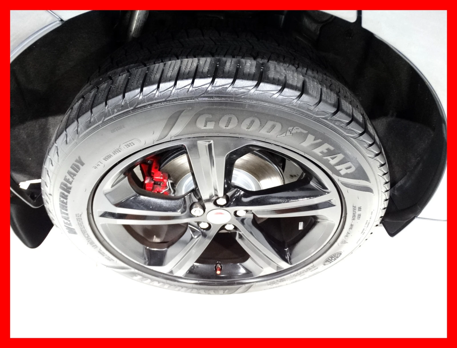 Jaguar F-PACE S AWD / MERIDIAN / BLACK ON BLACK / DIGITAL / HUD, снимка 8 - Автомобили и джипове - 56003678