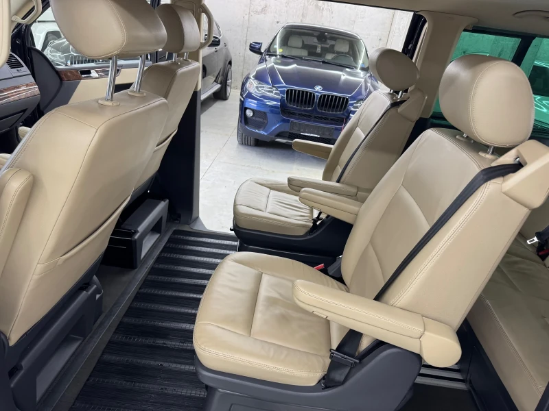 VW Multivan 2.0TDI* 4x4* DSG* HighLine, снимка 14 - Бусове и автобуси - 52428850