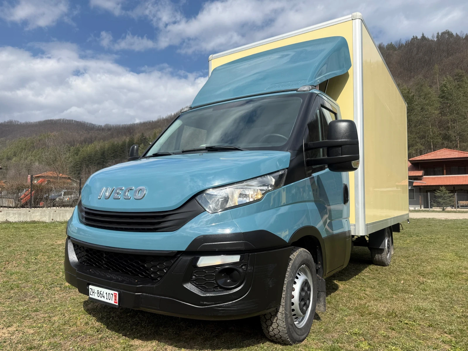 Iveco 35S18 35S18 4.10-МЕЖДУОСИЕ МЕБЕЛАРКА КЛИМАТИК 