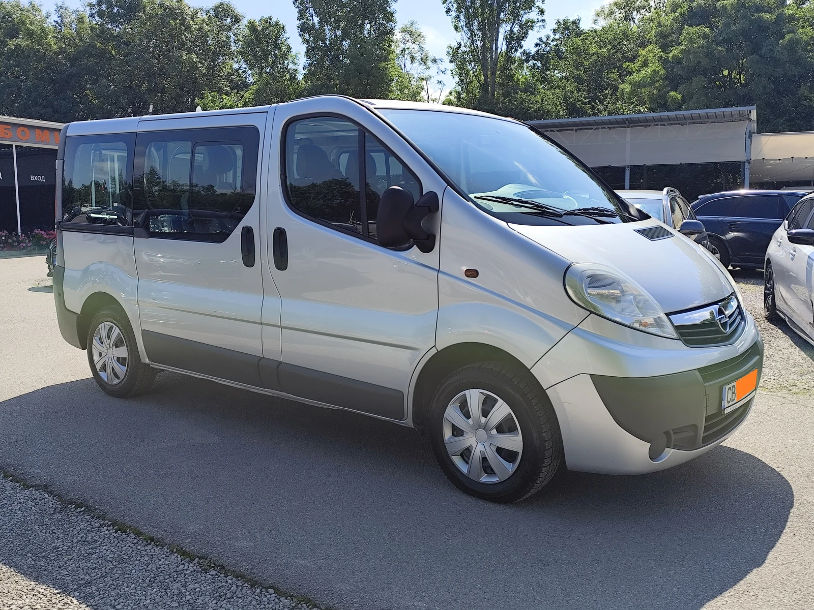 Opel Vivaro 2.0CDTi* 9 MECTA* KLIMA* , снимка 3 - Бусове и автобуси - 54787466