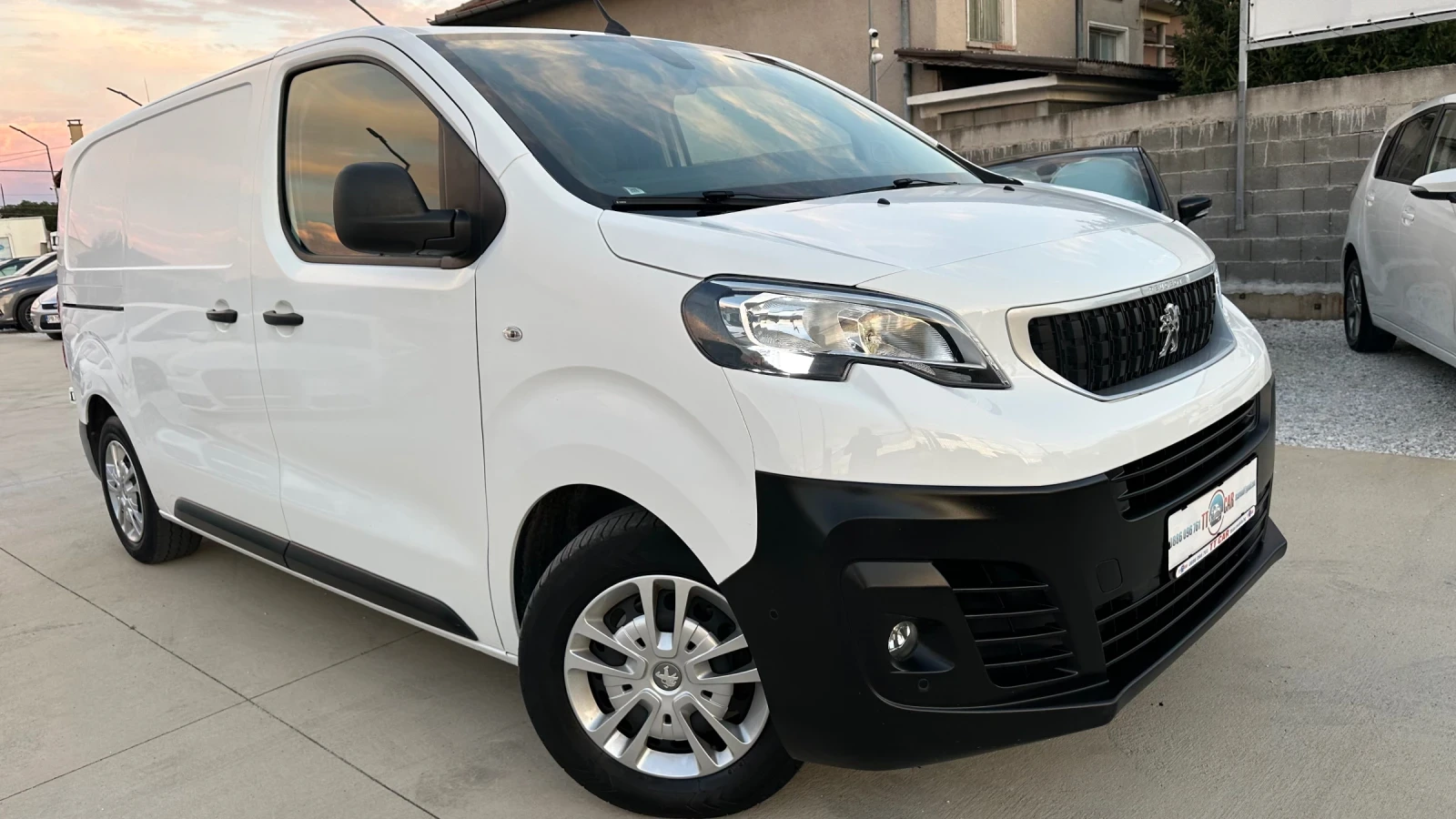 Peugeot Expert 2.0HDI Автомат!Вс.екстри!ТОП състояние!, снимка 5 - Бусове и автобуси - 56261514