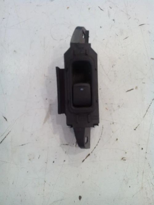 Задно ляво копче ел.стъкло за Субару Аутбек (задно ляво)