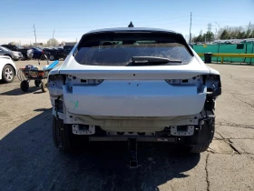 Ford Mustang Mach-E Premium AWD, снимка 6