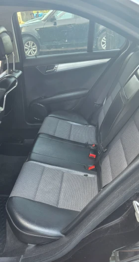 Mercedes-Benz C 350 4-MATIC, снимка 12