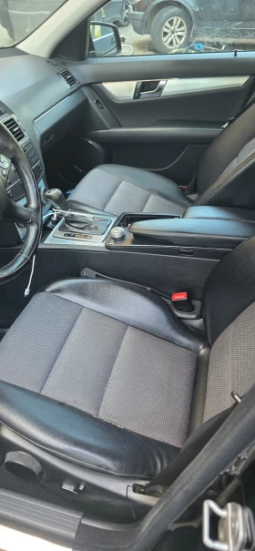 Mercedes-Benz C 350 4-MATIC, снимка 14