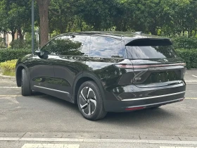 NIO EL8 75 kWh AWD, снимка 3
