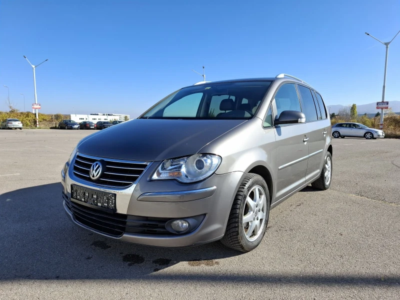 VW Touran 2.0TDI, снимка 1 - Автомобили и джипове - 47227468