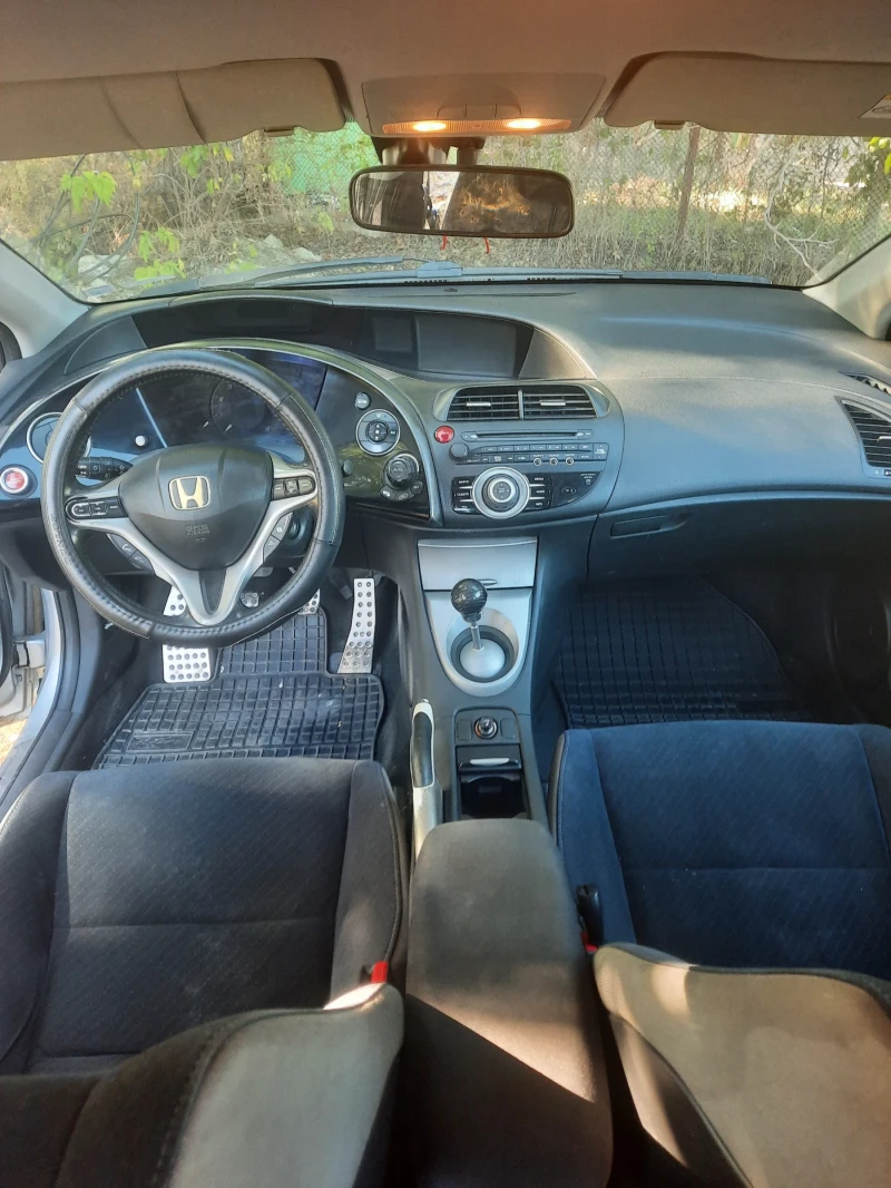 Honda Civic 1.8 I VTEC НАВИГАЦИЯ ГАЗ, снимка 7 - Автомобили и джипове - 47438015