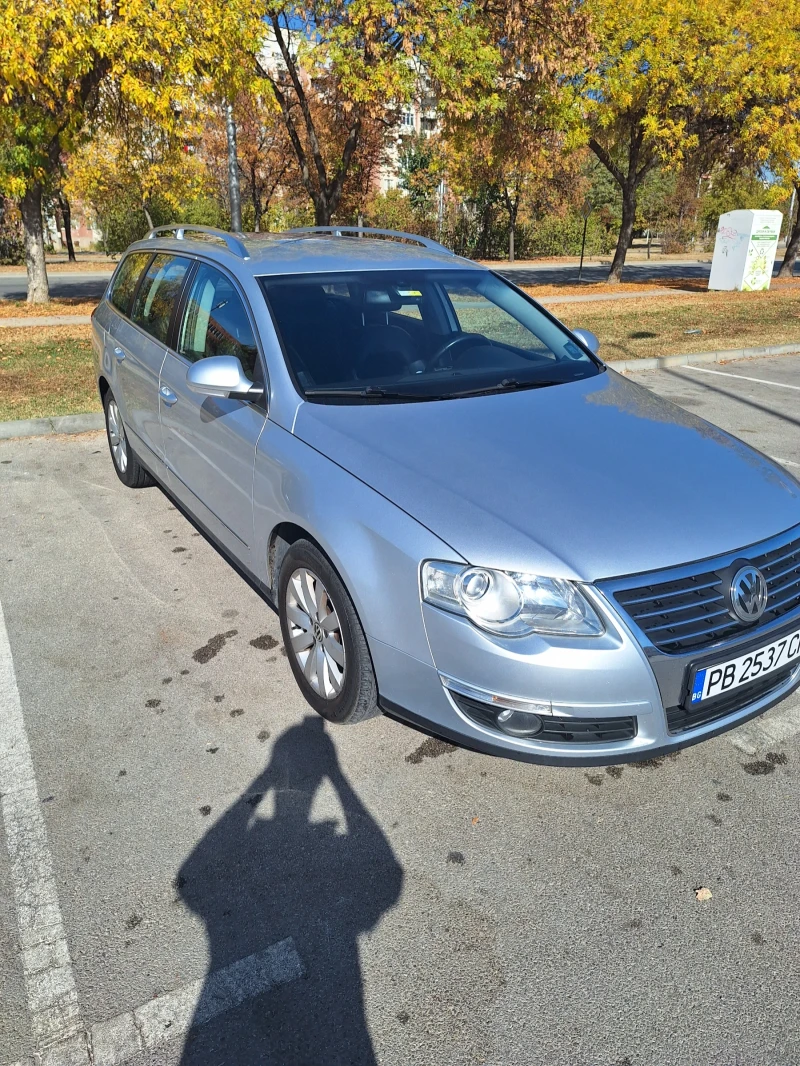 VW Passat Комби, снимка 2 - Автомобили и джипове - 47662787