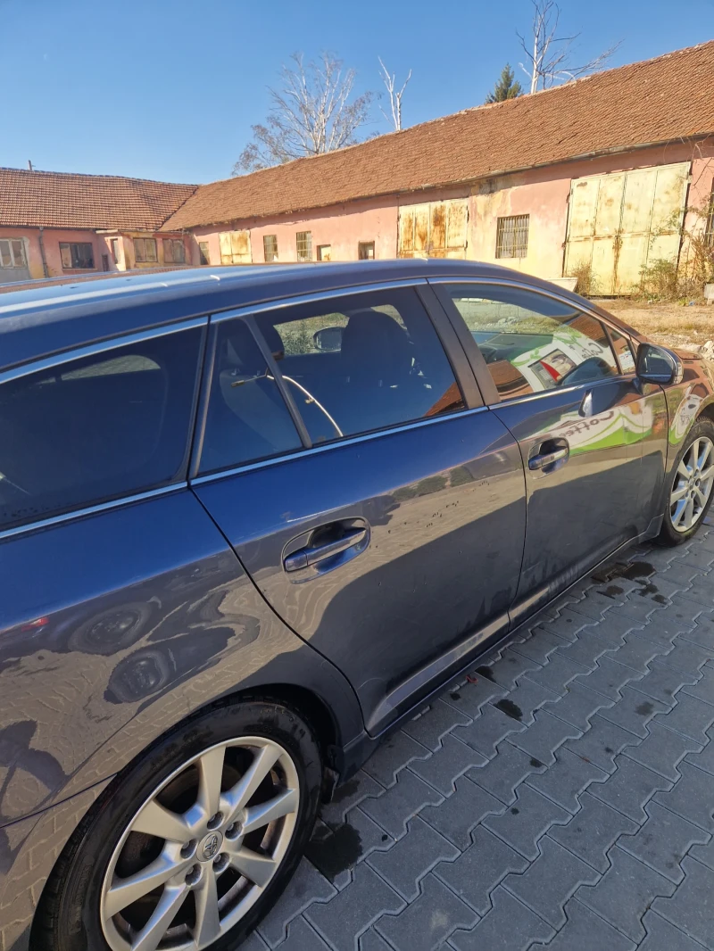 Toyota Avensis, снимка 2 - Автомобили и джипове - 47817743