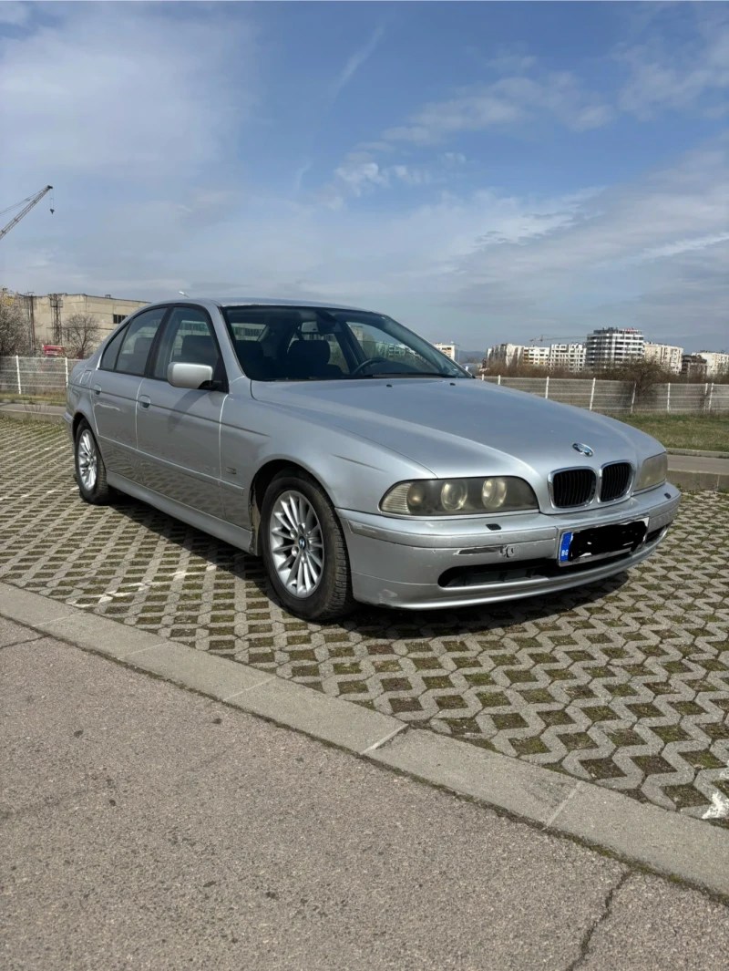 BMW 520, снимка 1 - Автомобили и джипове - 49596373