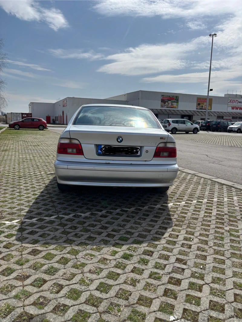 BMW 520, снимка 3 - Автомобили и джипове - 49596373