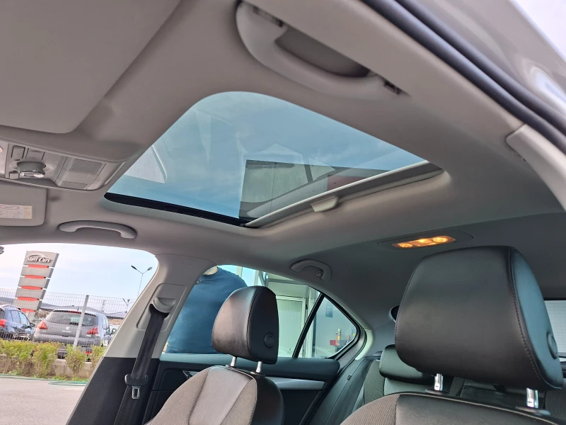 Skoda Octavia, снимка 15 - Автомобили и джипове - 52351978