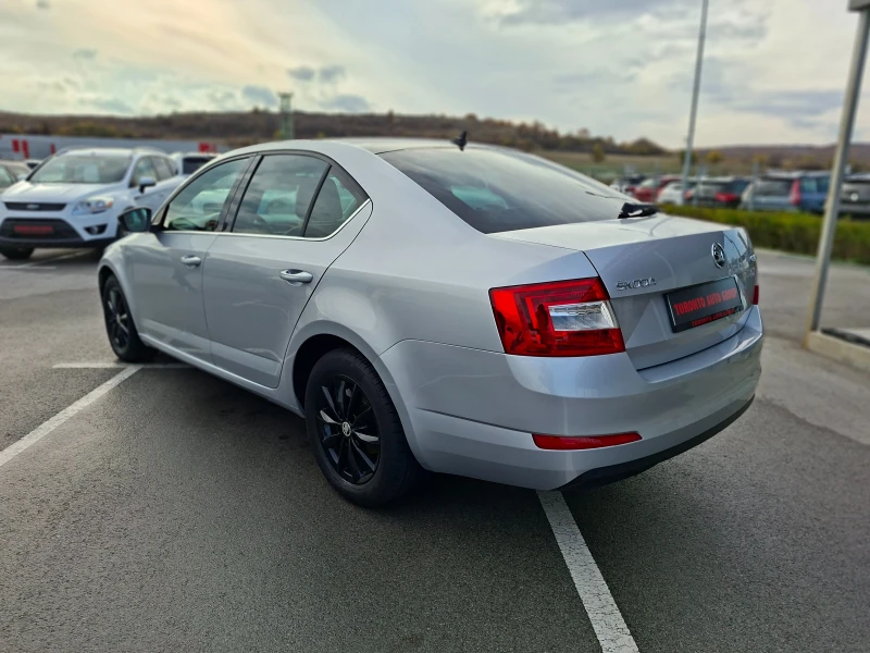 Skoda Octavia, снимка 4 - Автомобили и джипове - 52351978