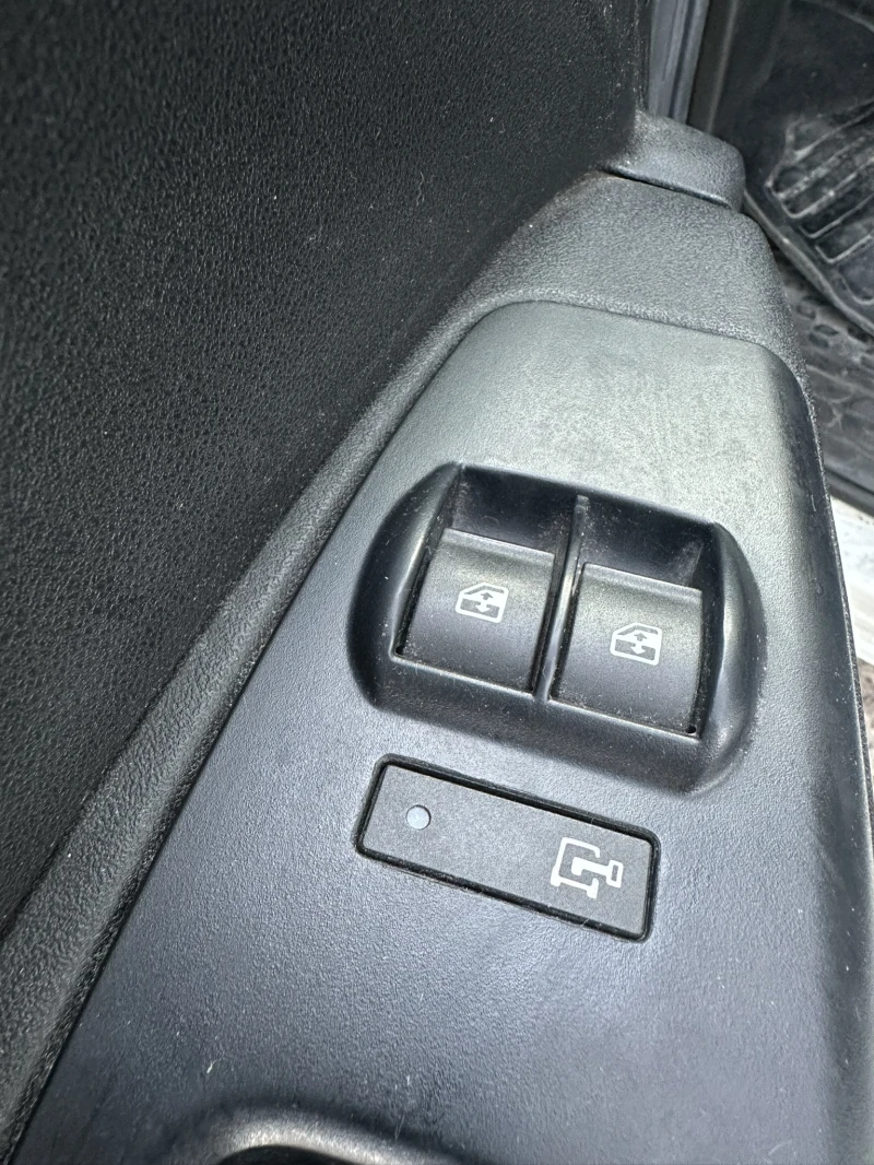 Fiat Doblo 1.3 MultiJet Фактура, снимка 15 - Автомобили и джипове - 52429768